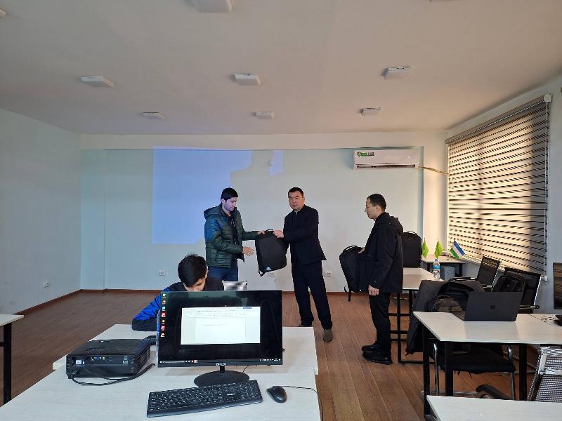 Kiberxavfsizlik klubiga a’zo bo‘lish uchun 40 nafardan ortiq talabgordan 12 nafari saralandi. 